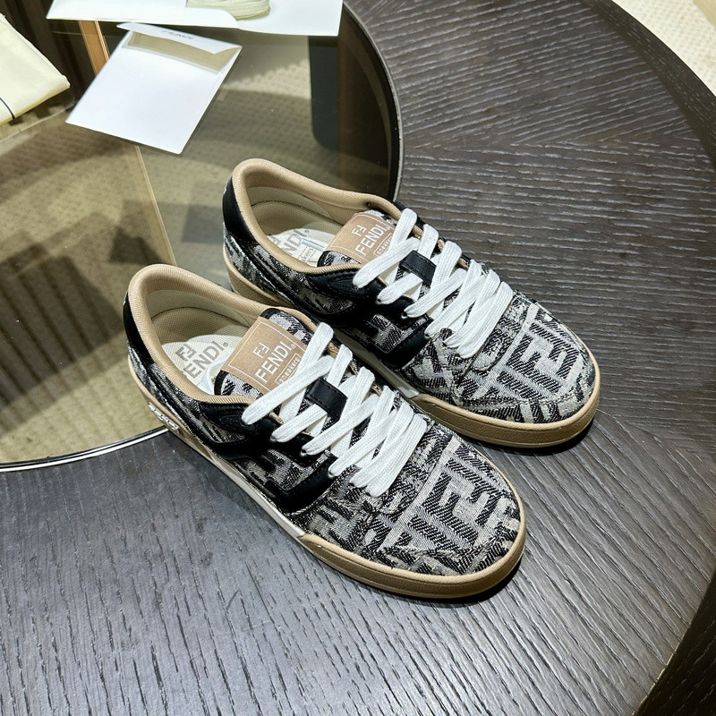 FENDI SNEAKERS