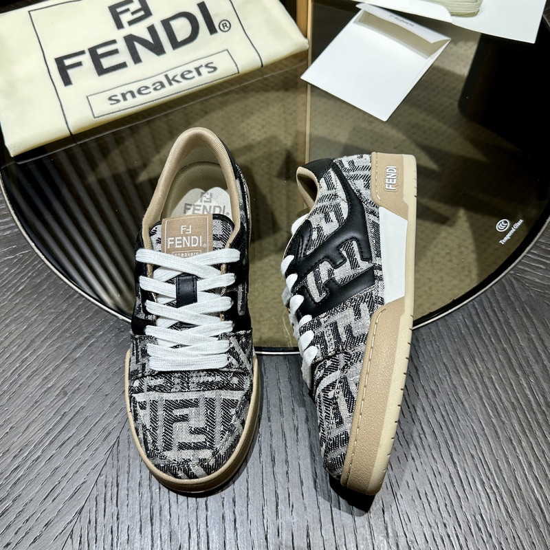 FENDI SNEAKERS