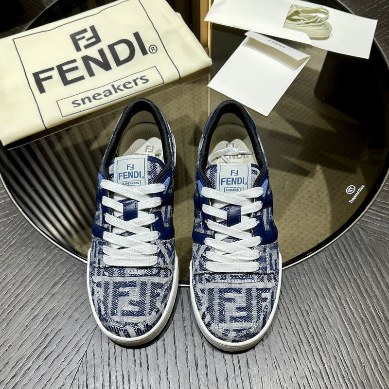 FENDI SNEAKERS