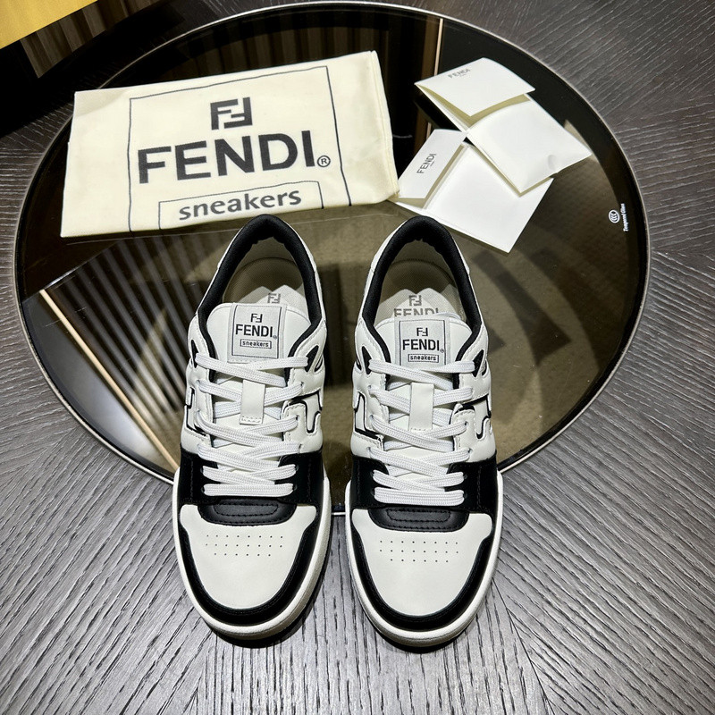 FENDI SNEAKERS