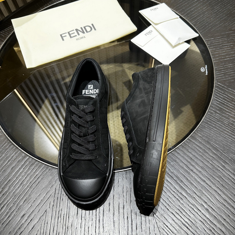 FENDI SNEAKERS