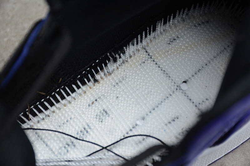 Air Jordan 1 Mid AJ1 554725-051