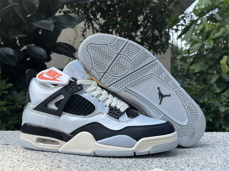 Air Jordan 4 GS "Pure Platinum" FZ8585-070