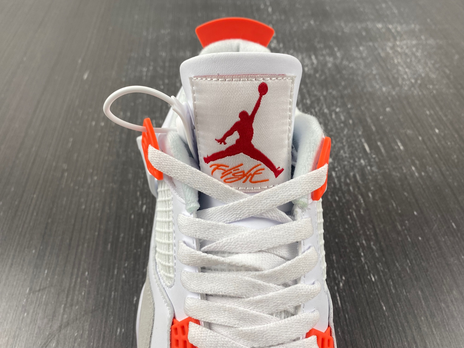 AIR JORDAN 4 WHITE AND ORANGE DR5415-108