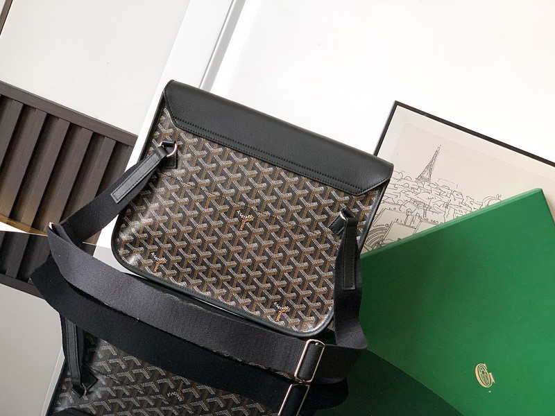 GOYARD Postman Bag