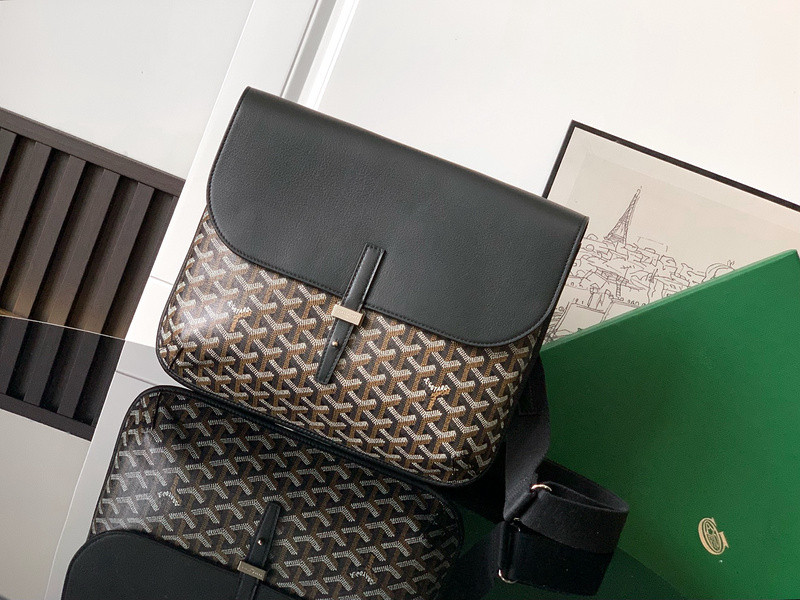 GOYARD Postman Bag