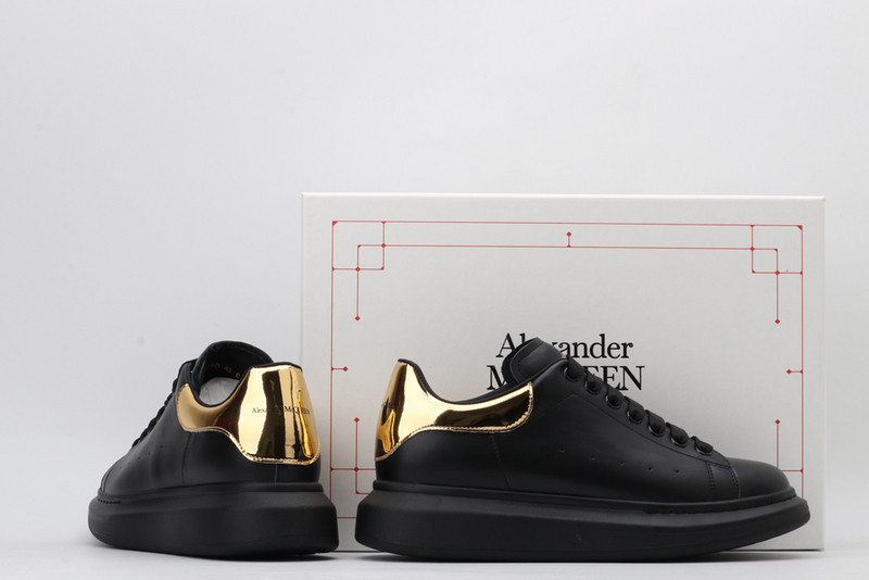 ALEXANDER MCQUEEN SNEAKER