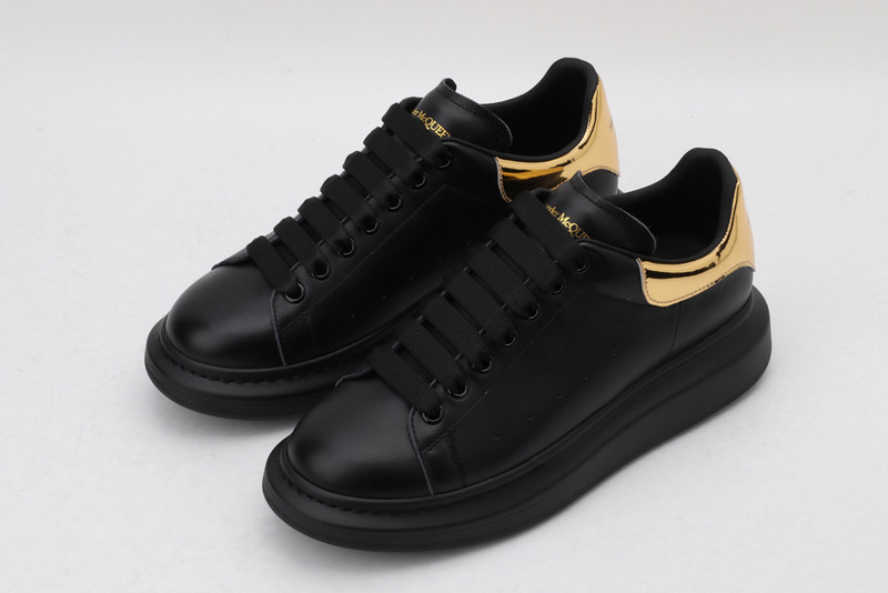 ALEXANDER MCQUEEN SNEAKER