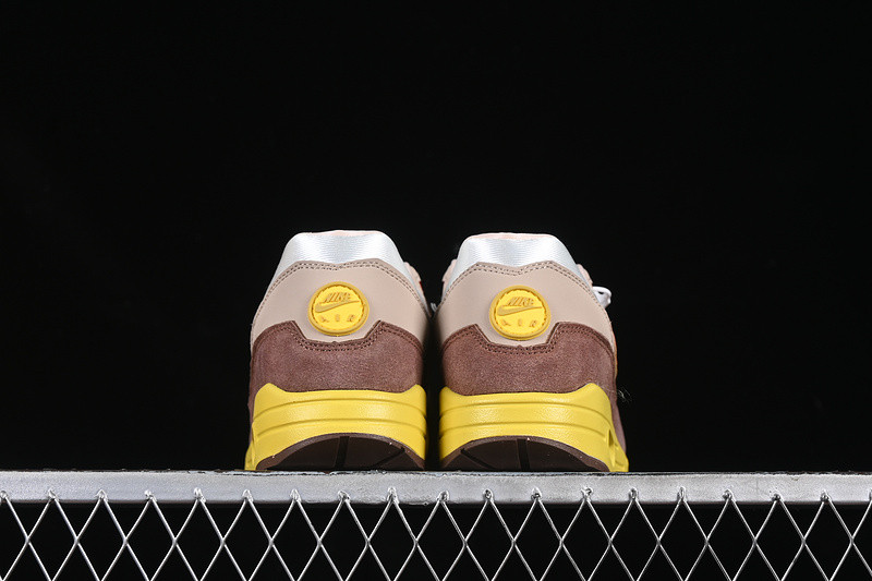 Nike Air Max 1 Low Poly Donkey Kong HV5776-200