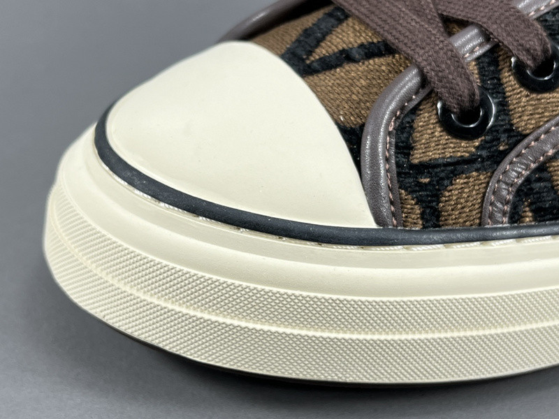 Valentino Garavani Totaloop