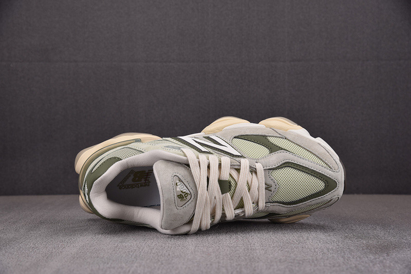 New Balance 9060 Sneakers U9060EEC