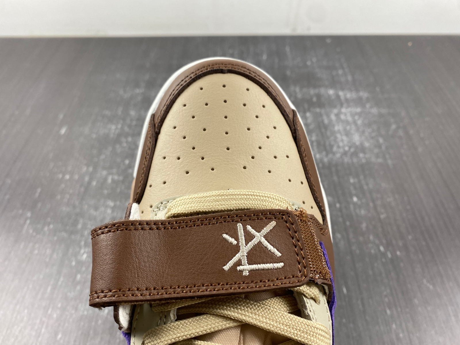 Travis Scott x Jordan Cut The Check FZ8117-900