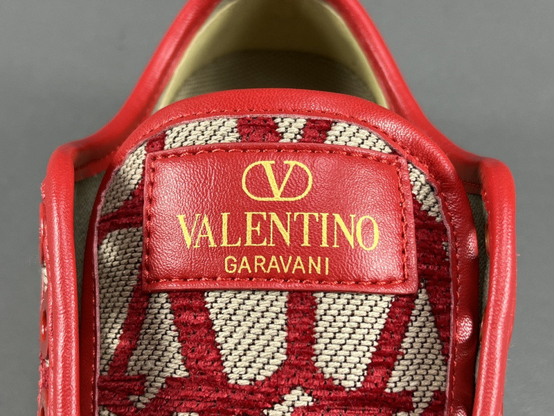 Valentino Garavani Totaloop