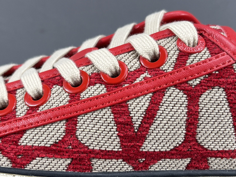 Valentino Garavani Totaloop