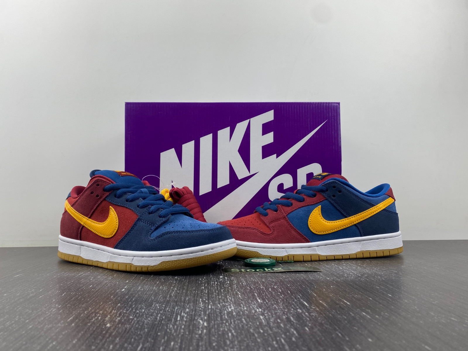 Dunk Low SB 