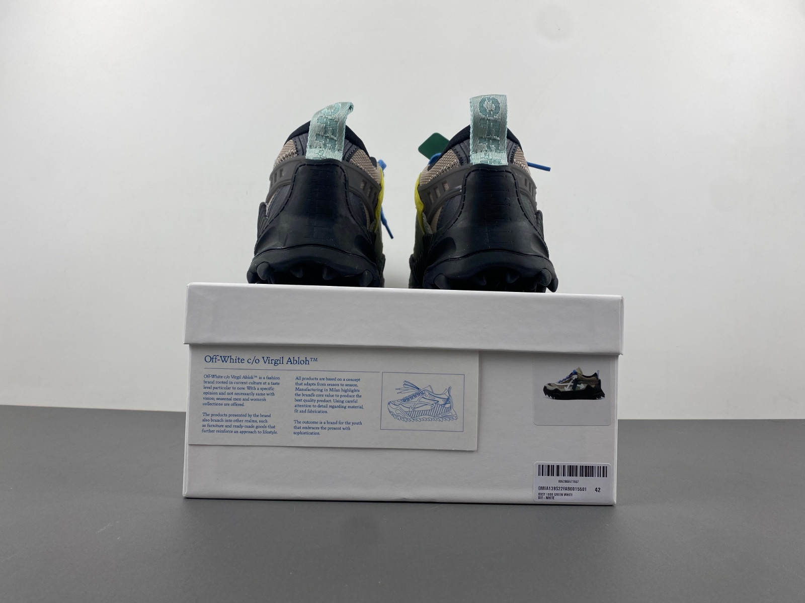 OW C/O ODSY-1000 SPORTS SHOES