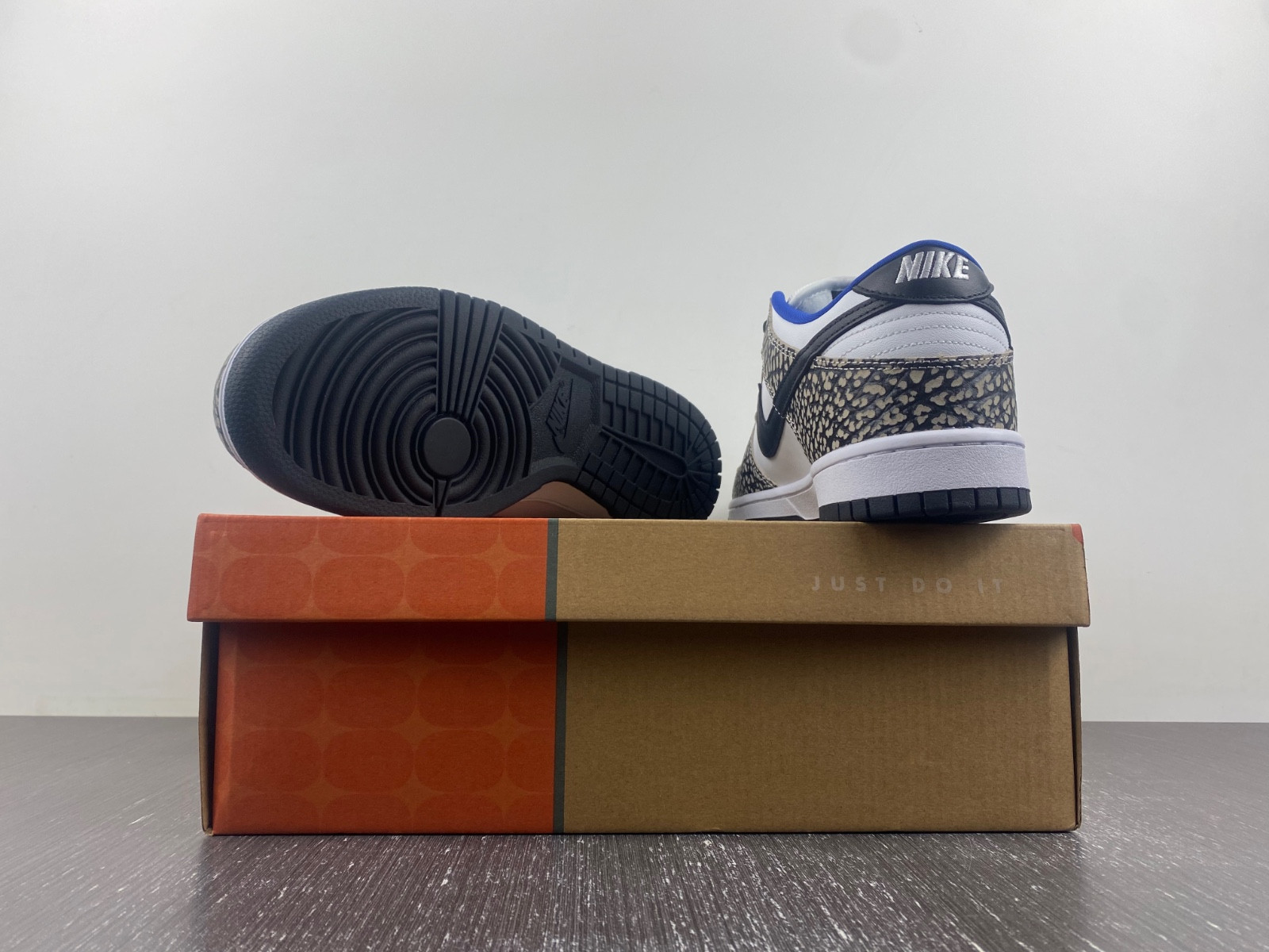 Nike SB Dunk Low White Cement (2002) 304292-001