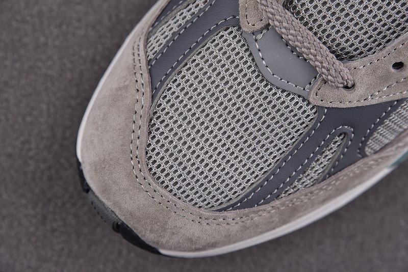 New Balance 991v2 Made in England 