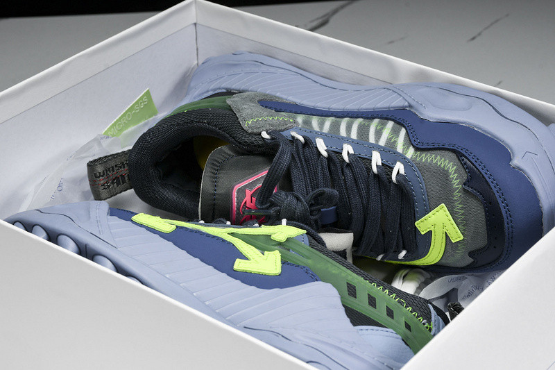 OW C/O ODSY-1000 SPORTS SHOES