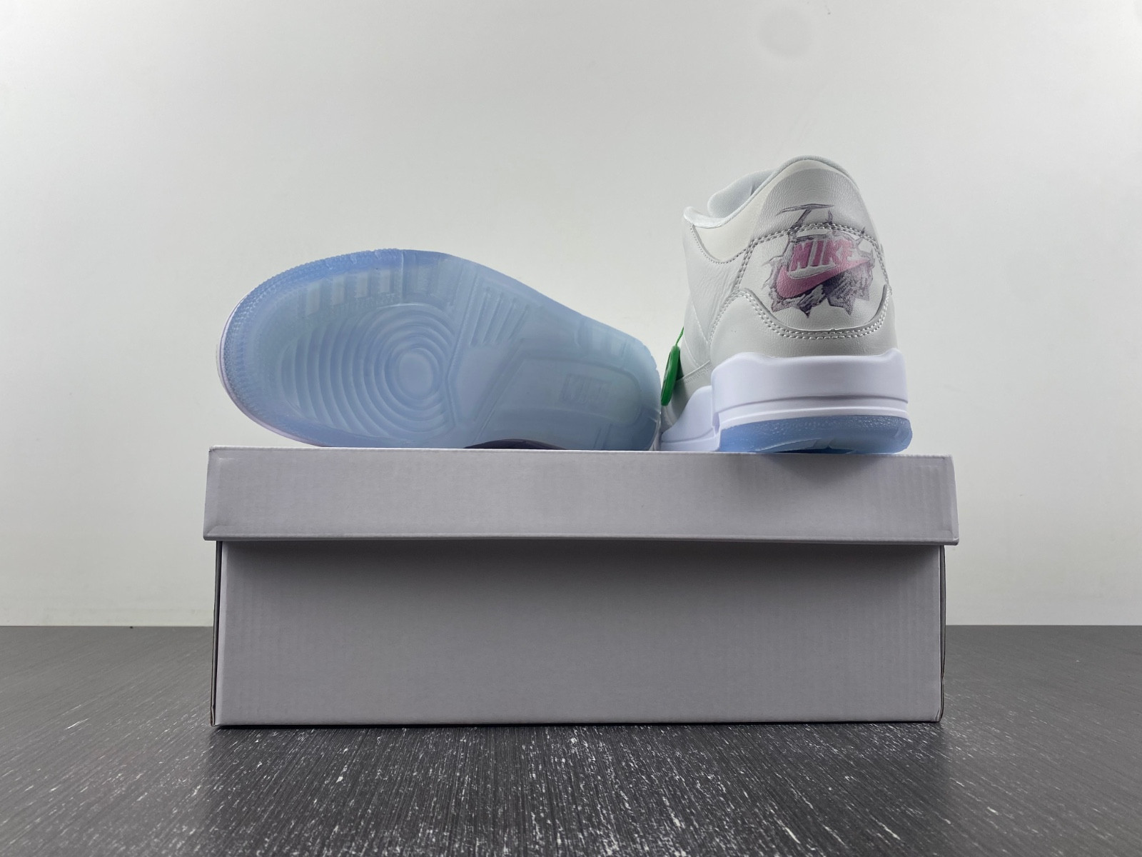 Air Jordan 3 Retro FN0344-666