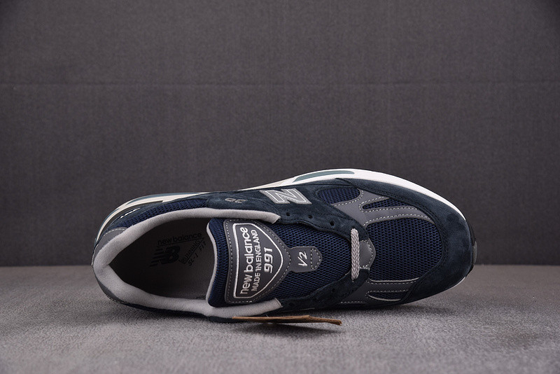 New Balance U991NV2