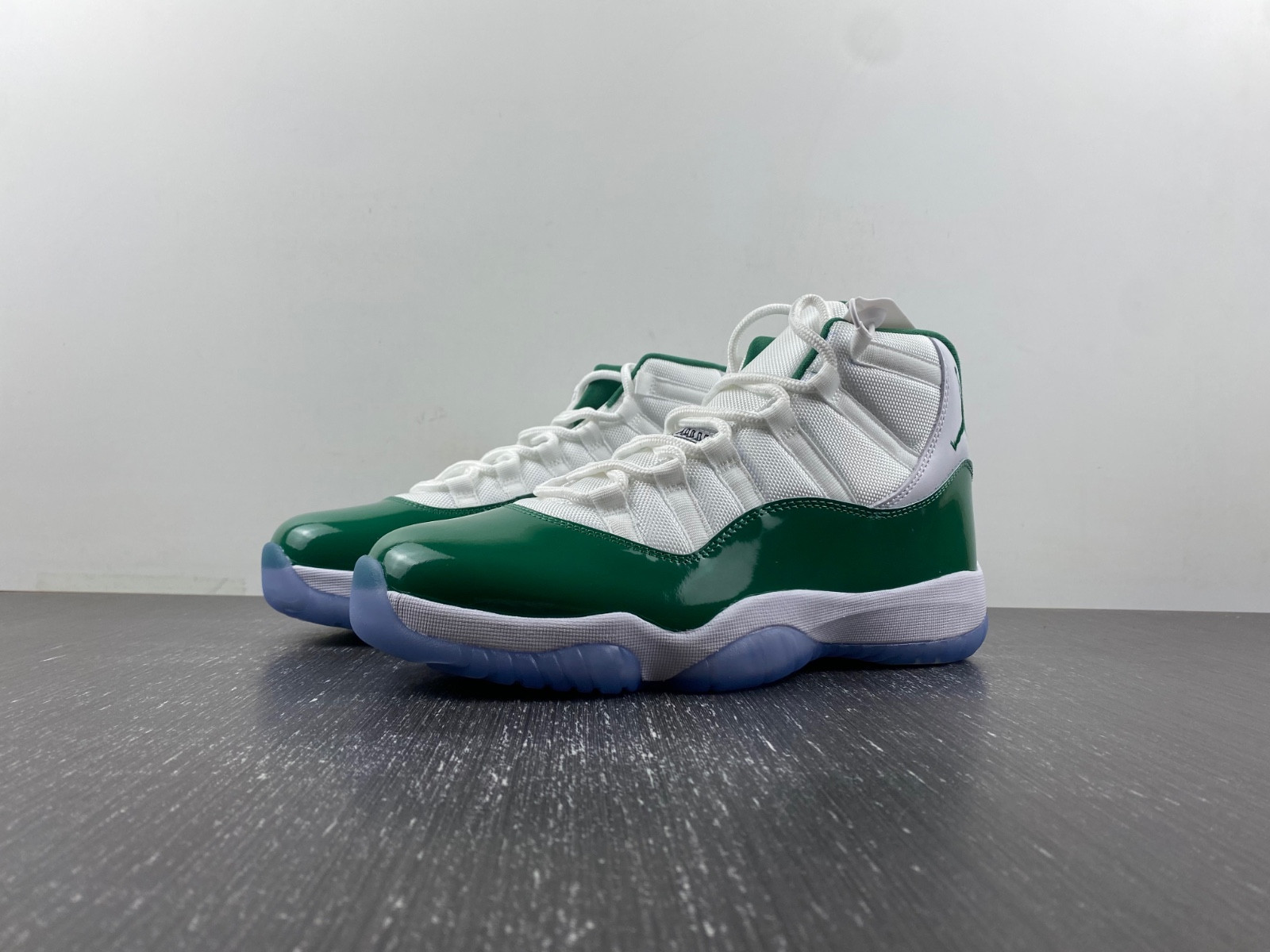Air Jordan 11 Retro Low CT8012-113