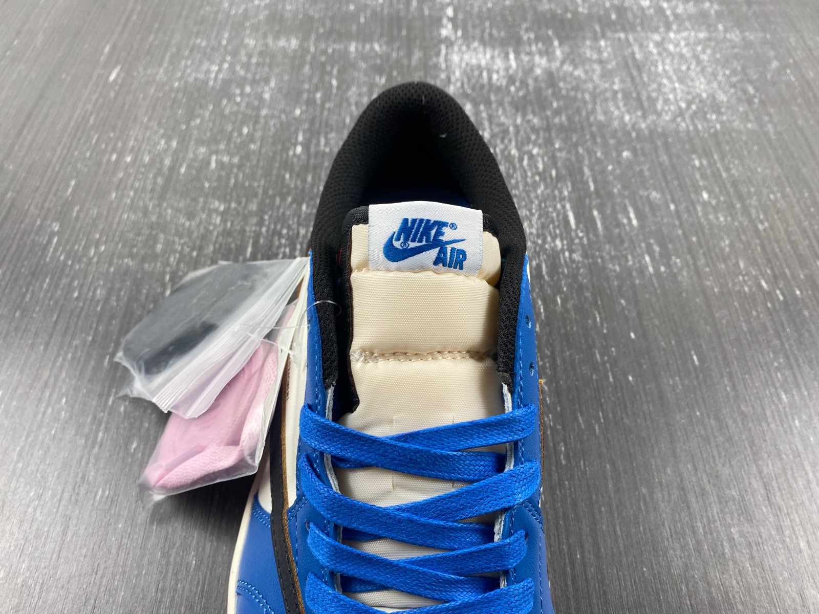 Travis Scott x Air Jordan 1 Low x Fragment DM7866-888