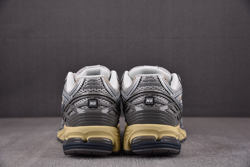 Thisisneverthat X 1906R 