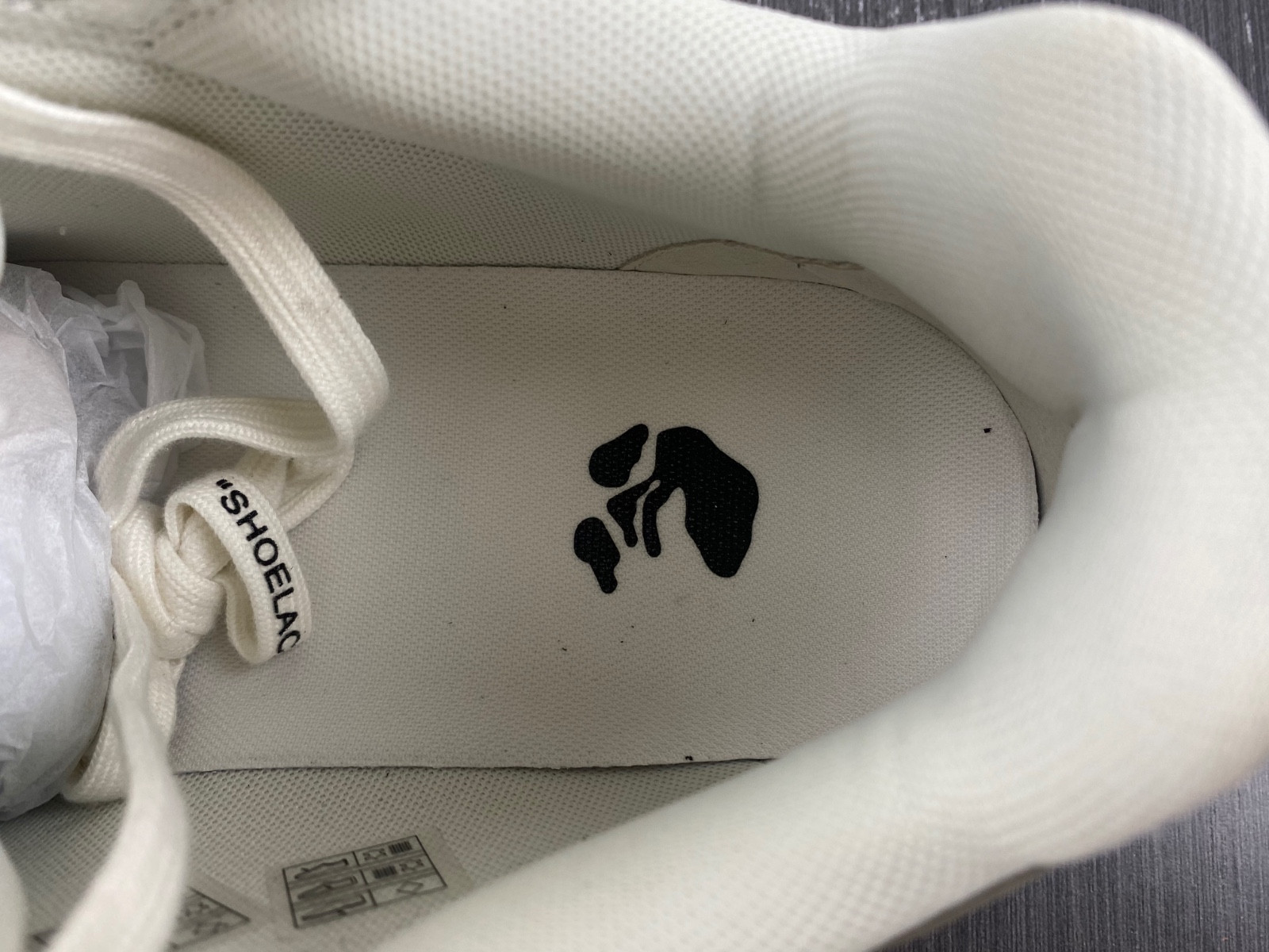 Off-White c/o Virgil Abloh