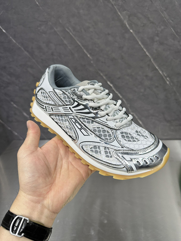 Bo*te*ga ve*ne*ta orbit low top lace up sneaker in silver & white