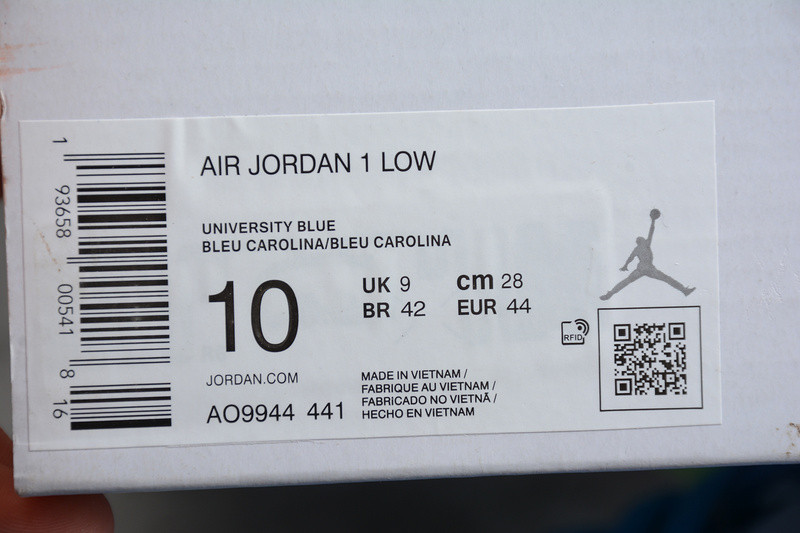 AIR JORDAN 1 UNC AO9944-441