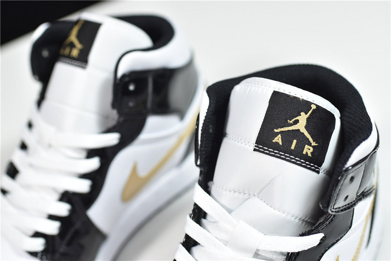 Air Jordan 1 Mid AJ1 852542-007