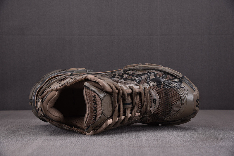 Ba*len*cia*ga runner 677403 w3bq 2010