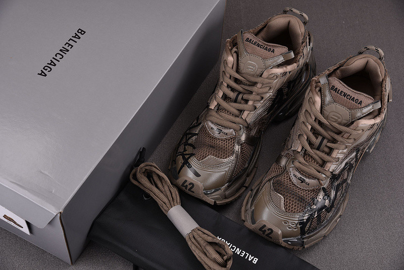 Ba*len*cia*ga runner 677403 w3bq 2010