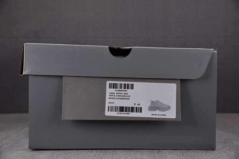 Ba*len*cia*ga triple s 734954 w2paa 9000