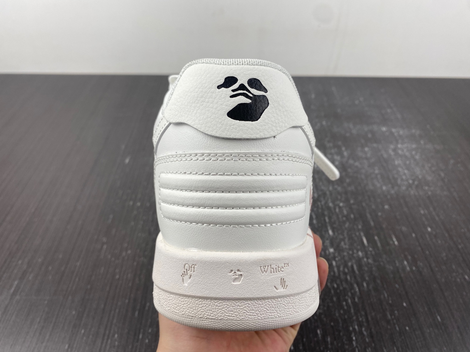 Off-White c/o Virgil Abloh