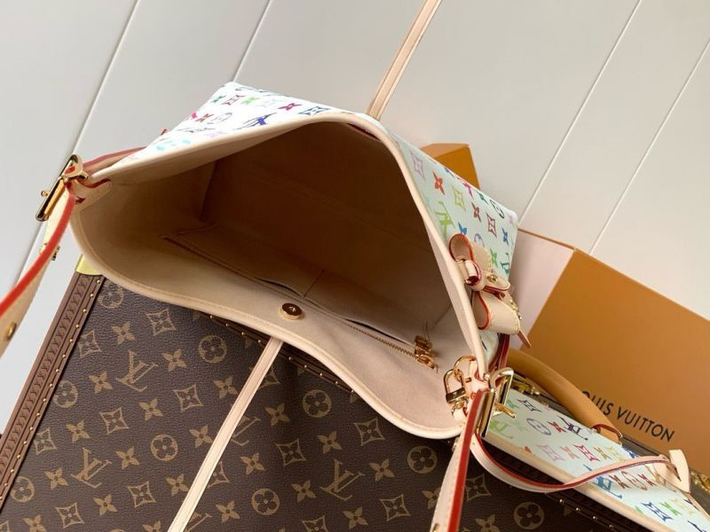 LOUIS VUITTON CARRYALL