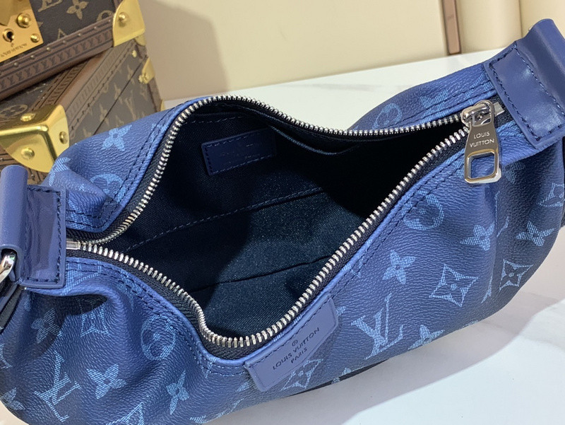 LOUIS VUITTON Monogram Gradient Hamac Bag