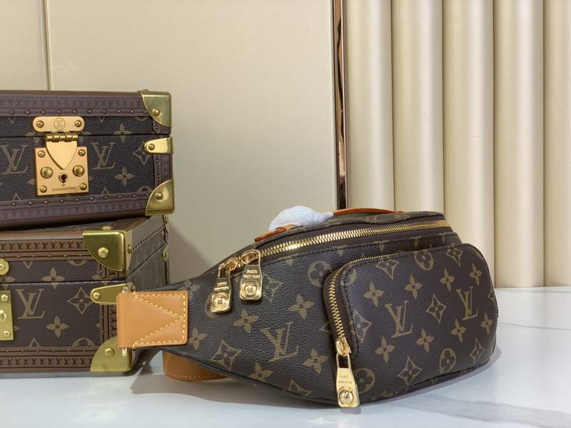 LOUIS VUITTON Rush Bumbag-30*15*8CM