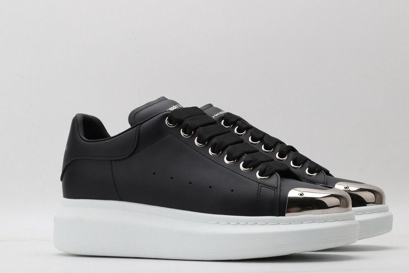 ALEXANDER MCQUEEN SNEAKER