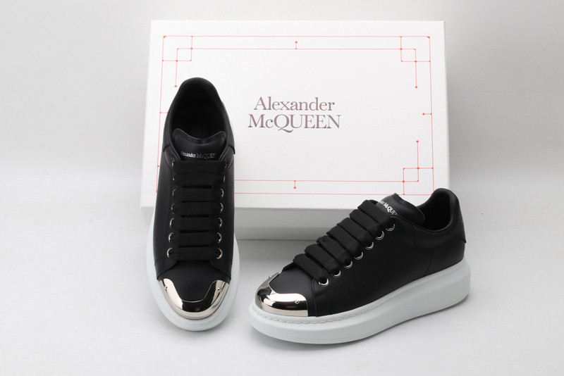 ALEXANDER MCQUEEN SNEAKER