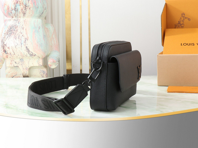 Louis Vuitton Trio Jm messenger