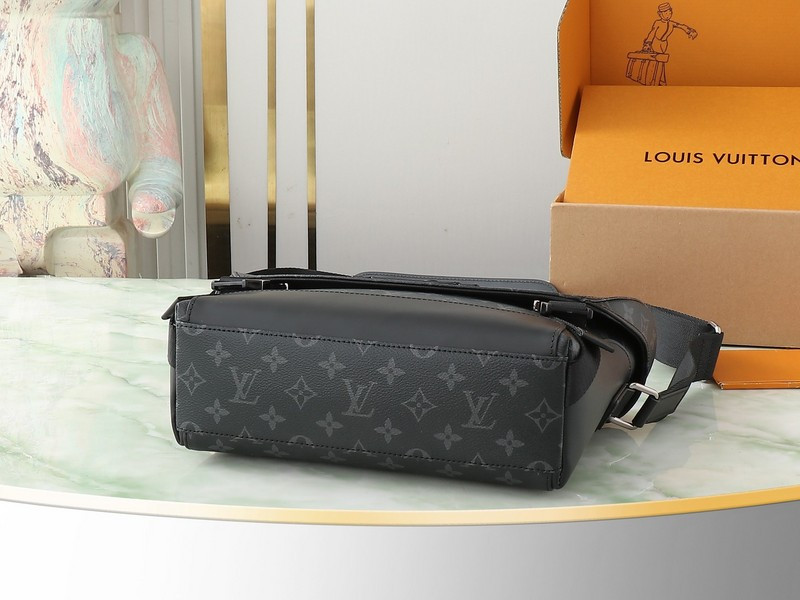 Louis Vuitton Messenger Voyager Monogram Eclipse PM Black