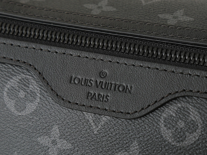 Louis Vuitton Messenger Voyager PM G65