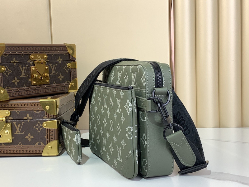 Louis Vuitton Trio Jm messenger