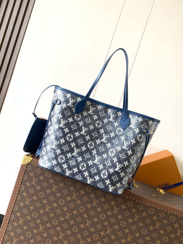 LV Neverfull Inside Out