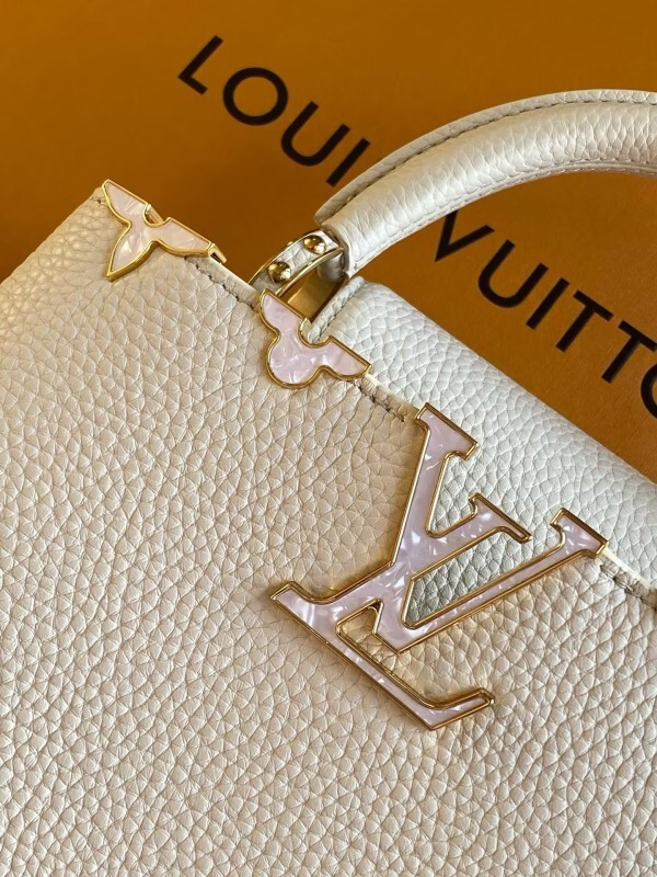 LV capucines