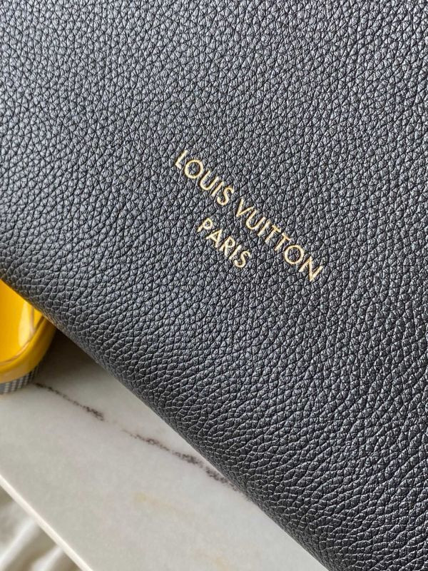 Louis Vuitton Express Travel