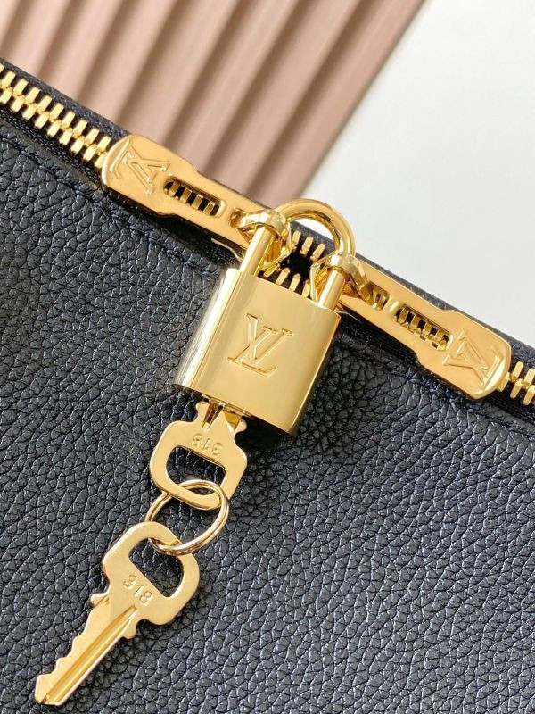 Louis Vuitton Express Travel