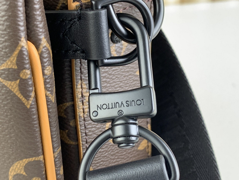 Louis Vuitton Trio Jm messenger